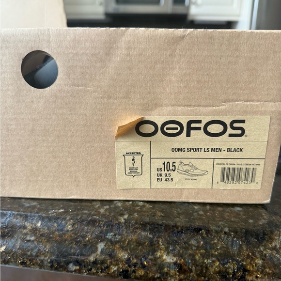 OOFOS OOMG Sport LS Men's Shoes - Black - Picture 4 of 9